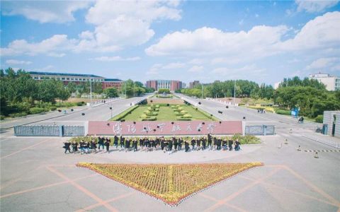 沈阳航空航天大学校园环境风景图片以及食宿条件